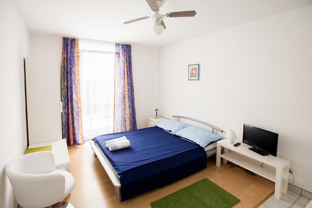 Friendly People'S Guest House زادار المظهر الخارجي الصورة