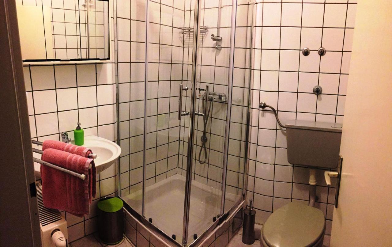 Friendly People'S Guest House زادار المظهر الخارجي الصورة